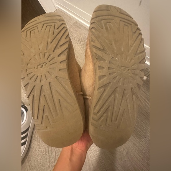 Women’s Ugg Bailey Button Triplet II - Picture 5 of 7